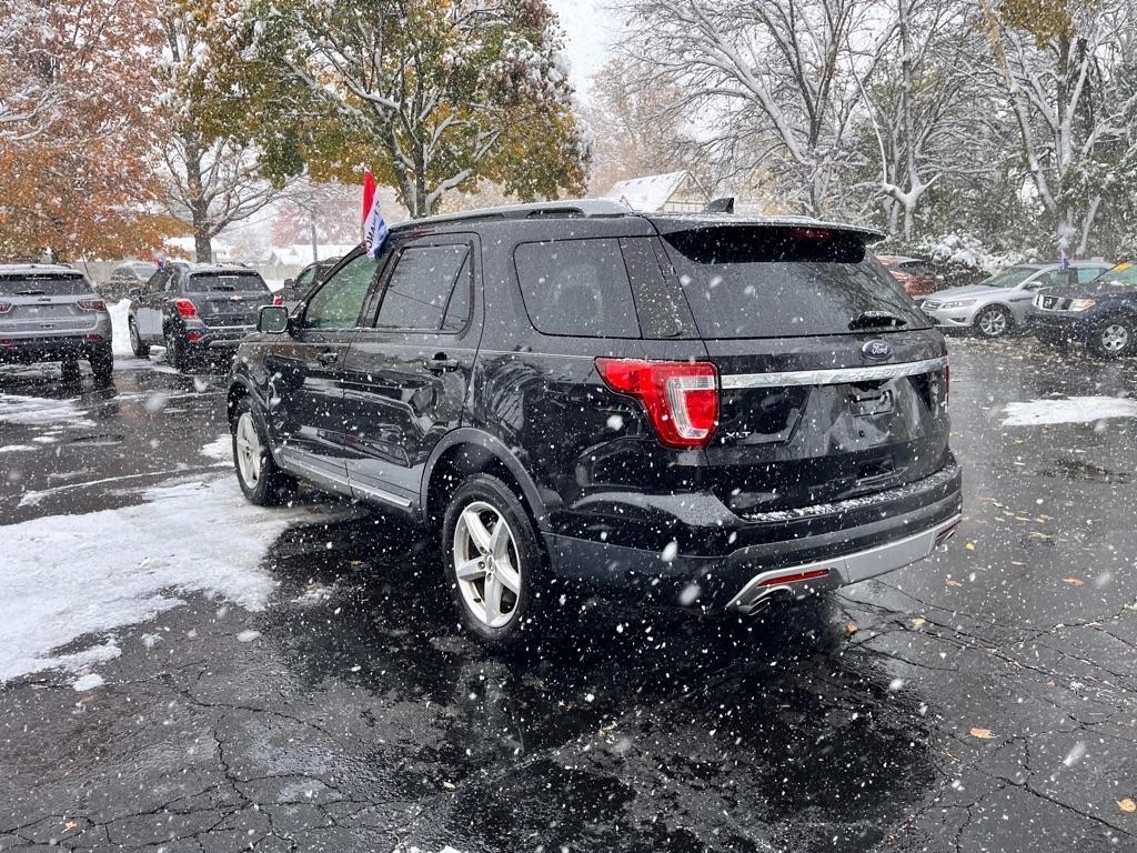 Ford Explorer XLT 4WD 2017