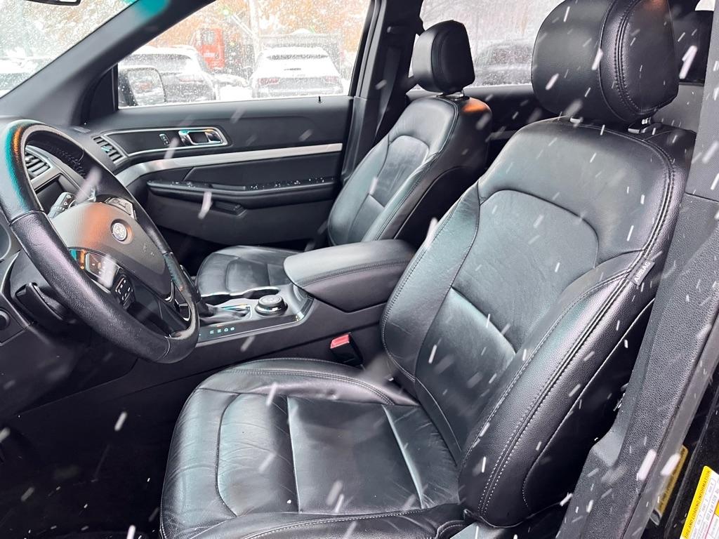 Ford Explorer XLT 4WD 2017