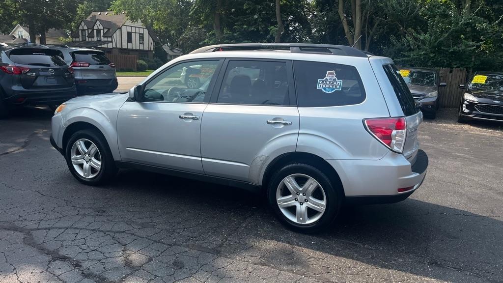 Subaru Forester 2.5X Premium 2010