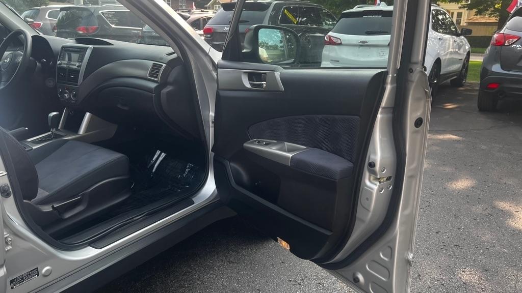 Subaru Forester 2.5X Premium 2010