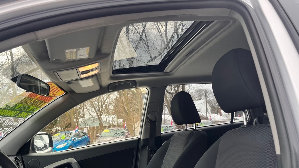 Toyota RAV4 Sport I4 4WD 2012