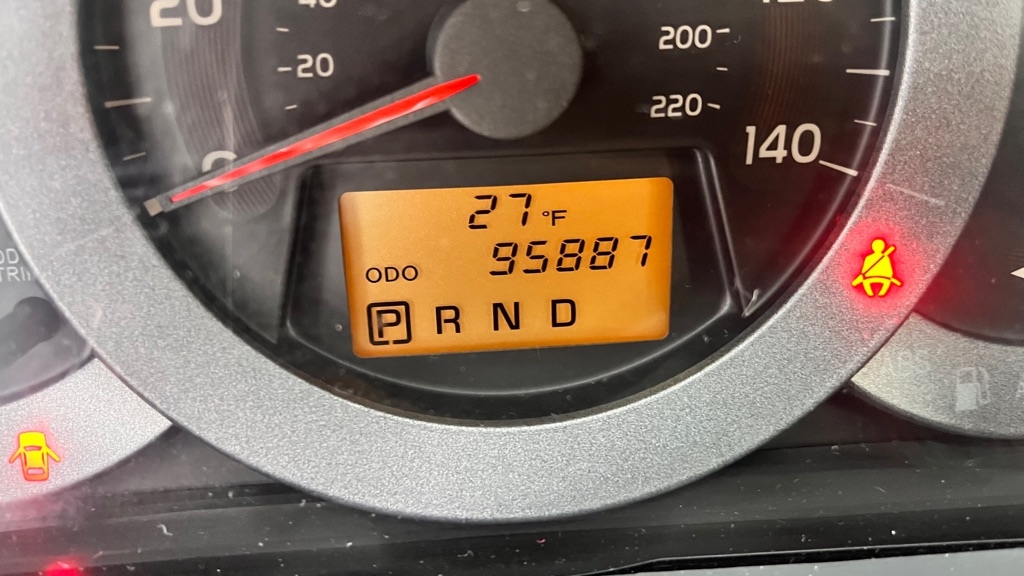 Toyota RAV4 Sport I4 4WD 2012