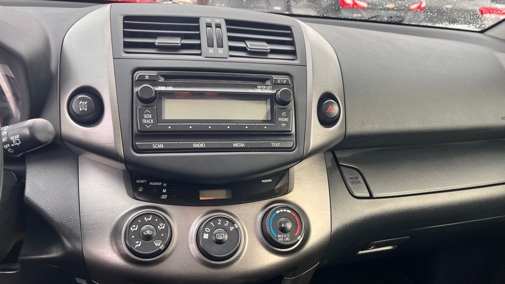 Toyota RAV4 Sport I4 4WD 2012