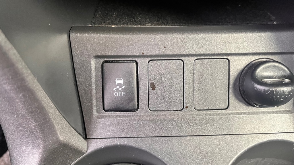 Toyota RAV4 Sport I4 4WD 2012