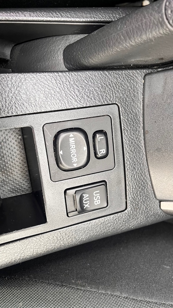 Toyota RAV4 Sport I4 4WD 2012