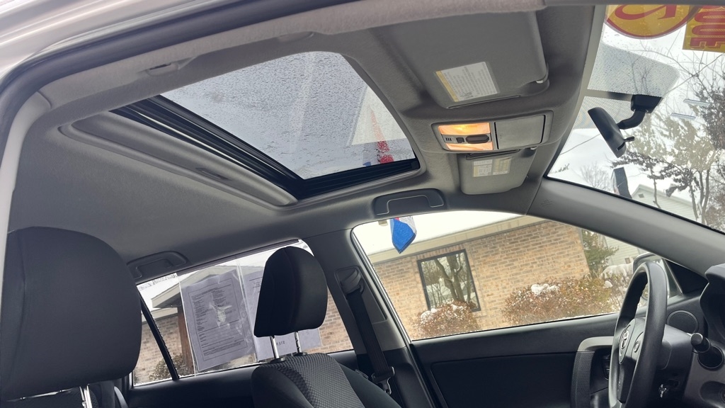 Toyota RAV4 Sport I4 4WD 2012