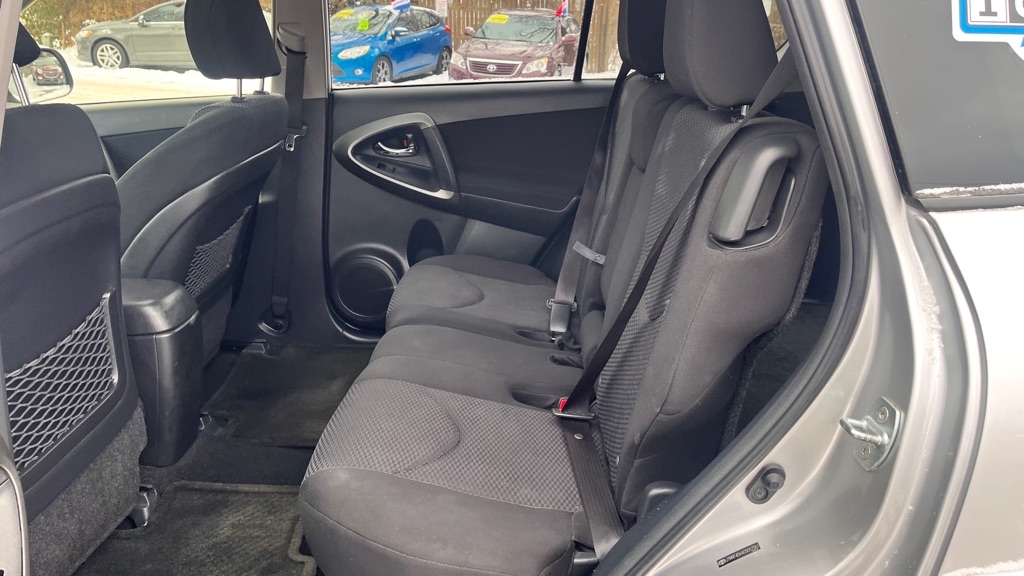 Toyota RAV4 Sport I4 4WD 2012