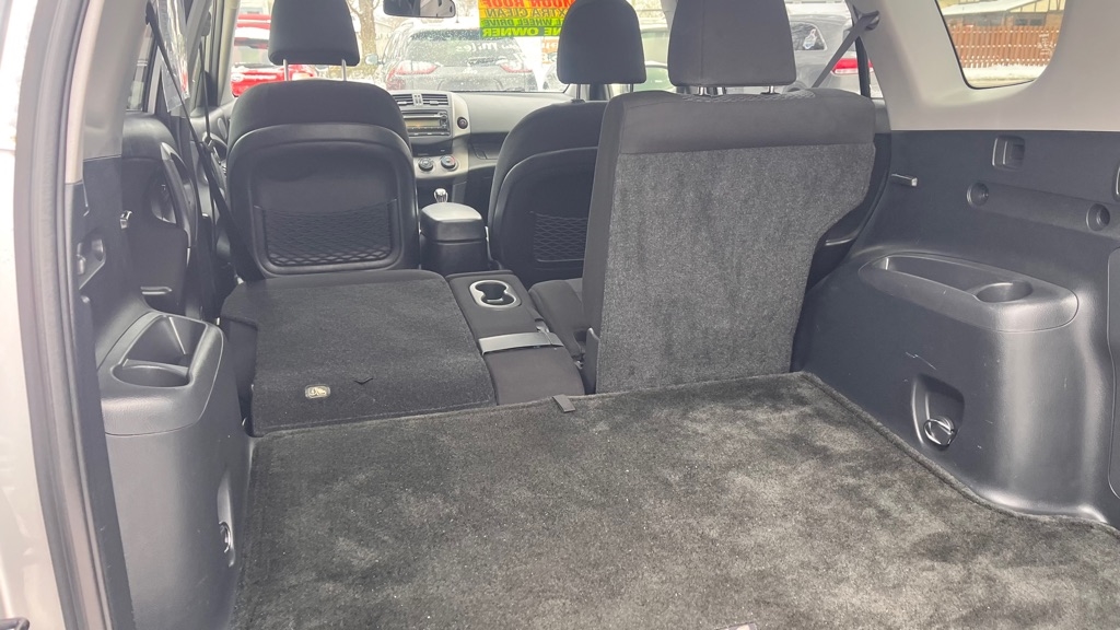 Toyota RAV4 Sport I4 4WD 2012