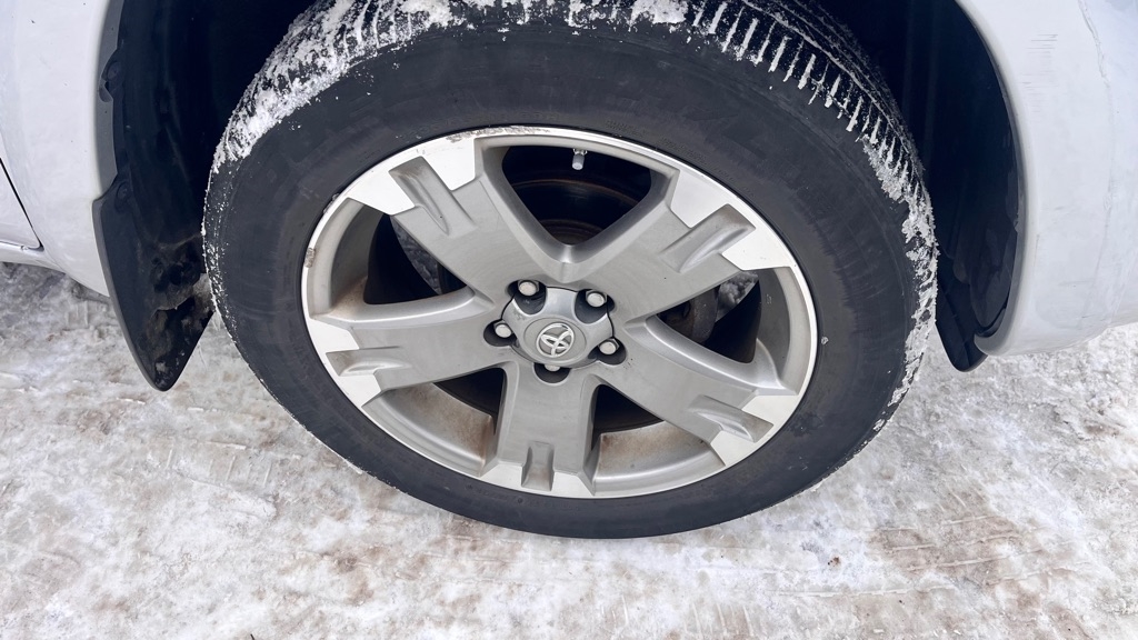 Toyota RAV4 Sport I4 4WD 2012