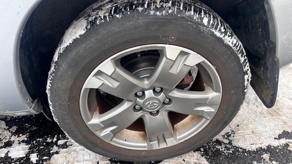 Toyota RAV4 Sport I4 4WD 2012