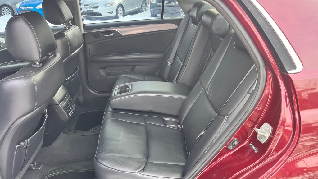 Toyota Avalon XL 2008