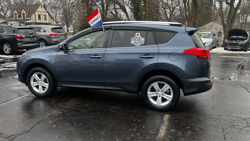 Toyota RAV4 XLE AWD 2013