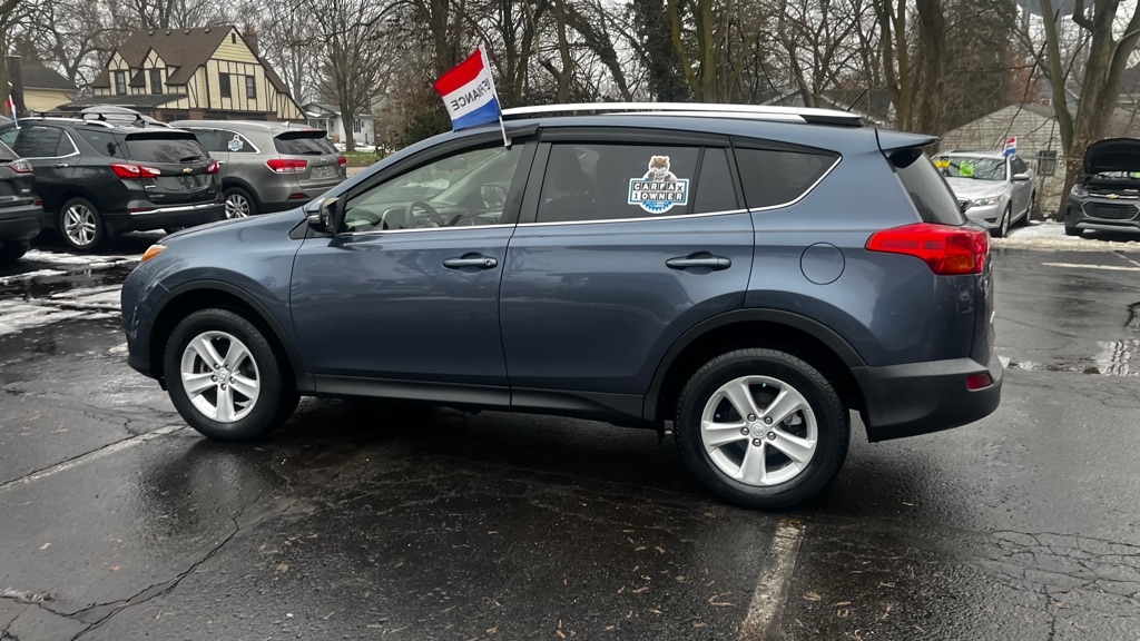 Toyota RAV4 XLE AWD 2013