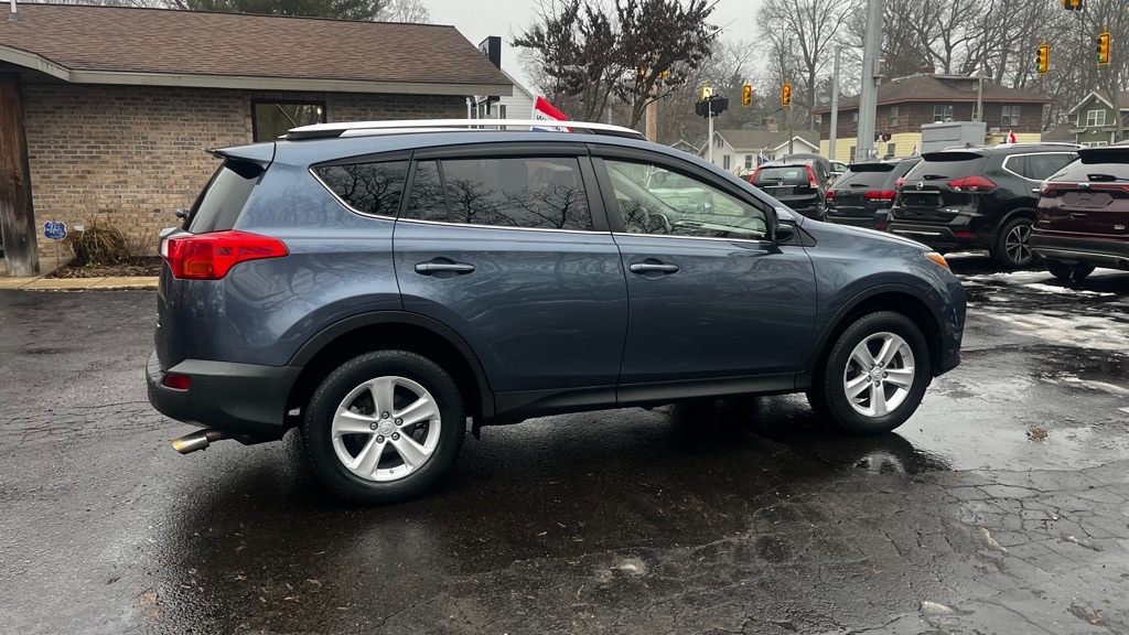 Toyota RAV4 XLE AWD 2013