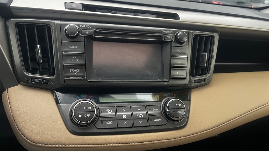 Toyota RAV4 XLE AWD 2013