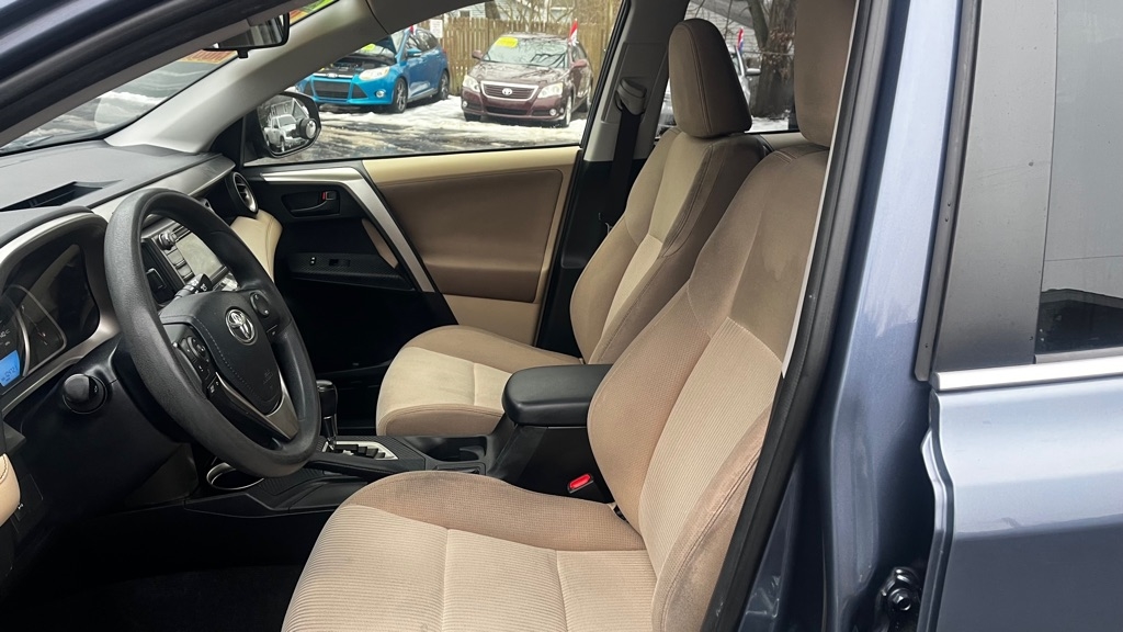 Toyota RAV4 XLE AWD 2013