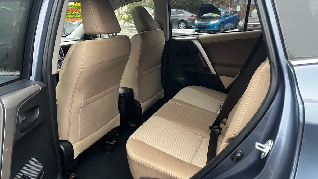 Toyota RAV4 XLE AWD 2013