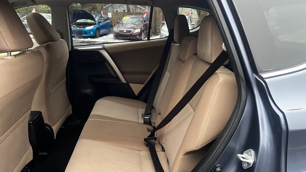 Toyota RAV4 XLE AWD 2013