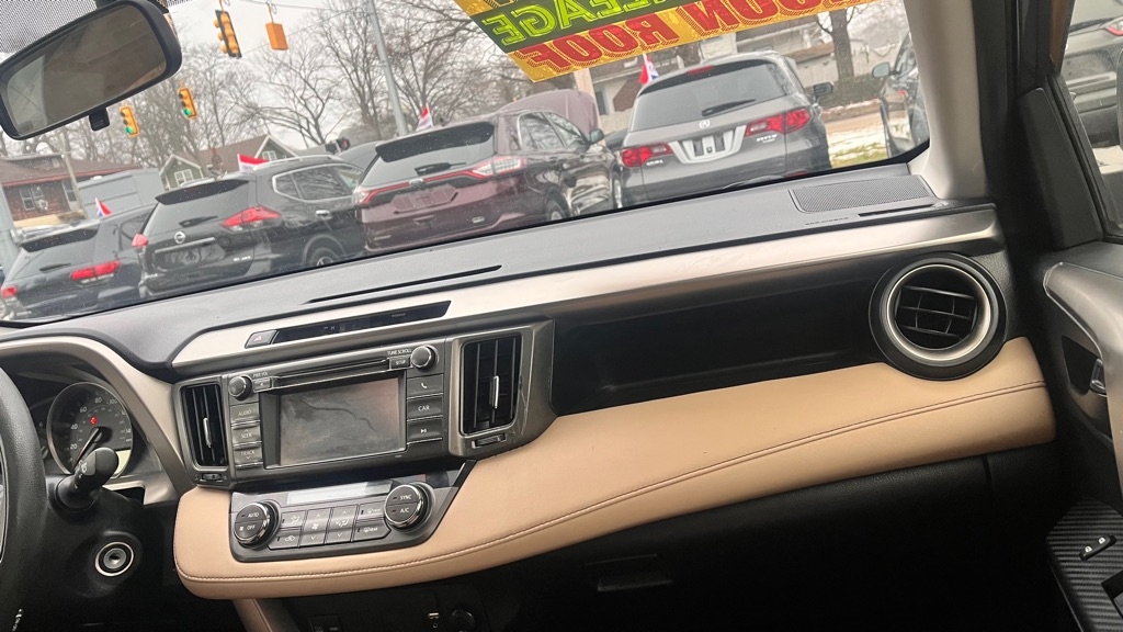 Toyota RAV4 XLE AWD 2013