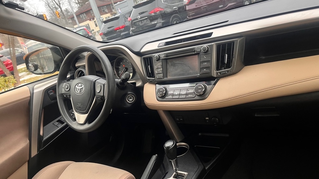 Toyota RAV4 XLE AWD 2013