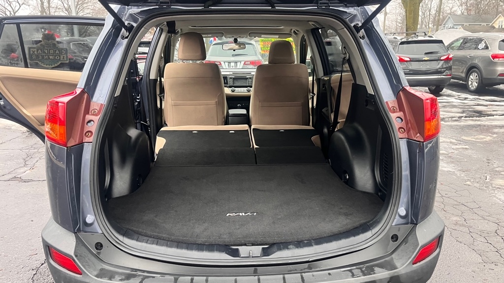 Toyota RAV4 XLE AWD 2013