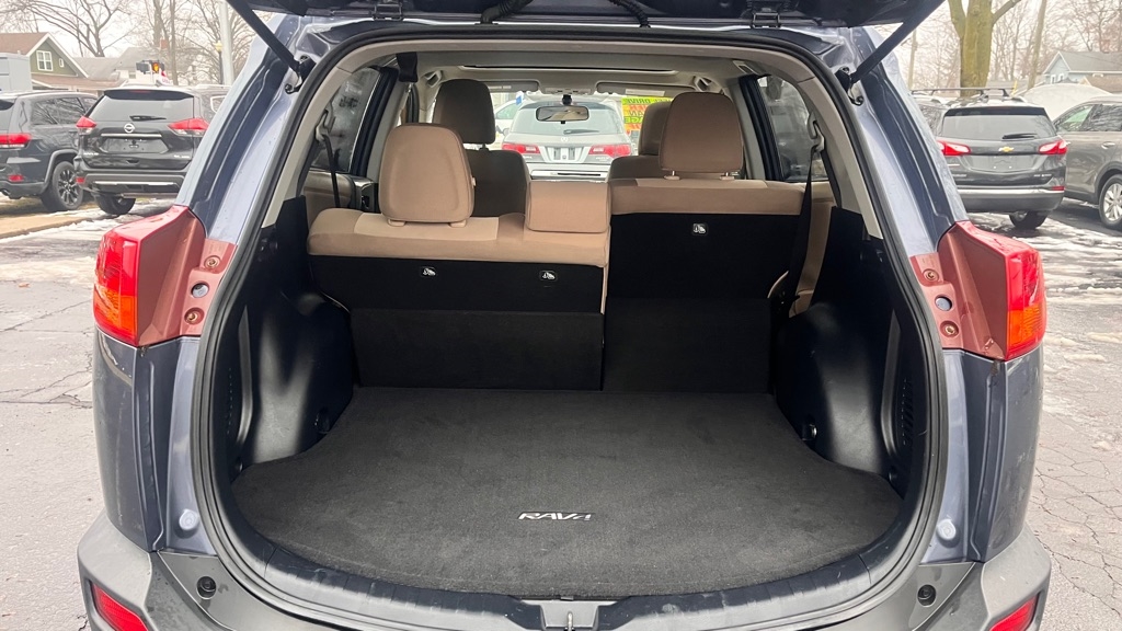 Toyota RAV4 XLE AWD 2013