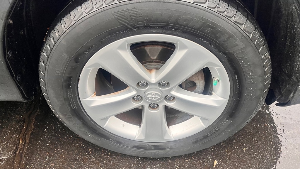 Toyota RAV4 XLE AWD 2013