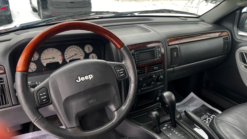 Jeep Grand Cherokee Overland 4WD 2004