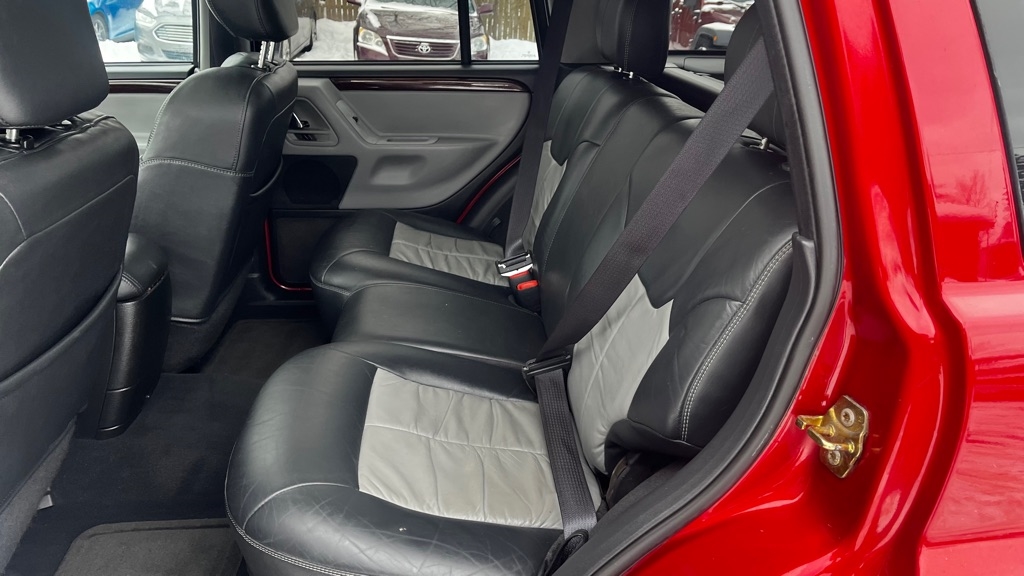 Jeep Grand Cherokee Overland 4WD 2004