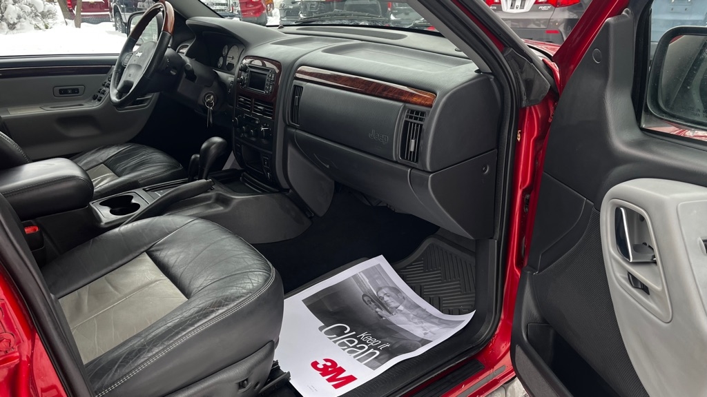 Jeep Grand Cherokee Overland 4WD 2004