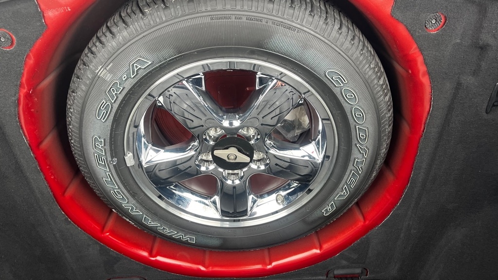 Jeep Grand Cherokee Overland 4WD 2004