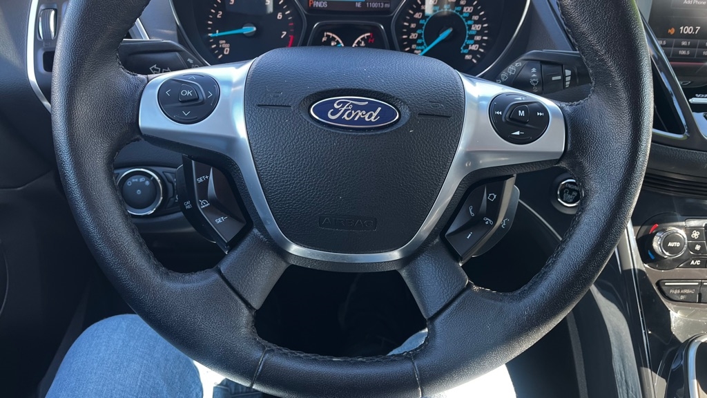 Ford Escape Titanium 4WD 2013