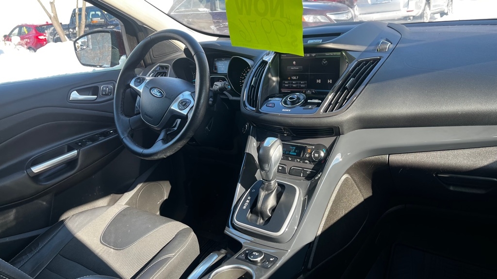 Ford Escape Titanium 4WD 2013