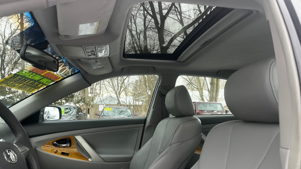 Toyota Camry LE V6 2007