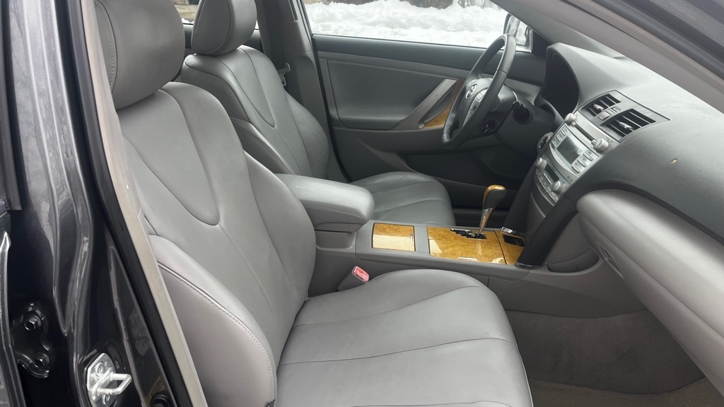 Toyota Camry LE V6 2007