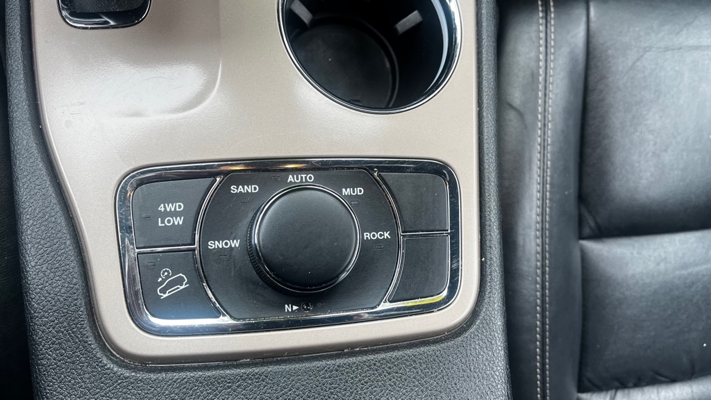 Jeep Grand Cherokee Limited 4WD 2015