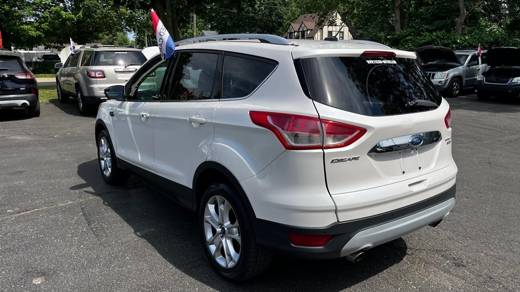 Ford Escape Titanium 4WD 2015