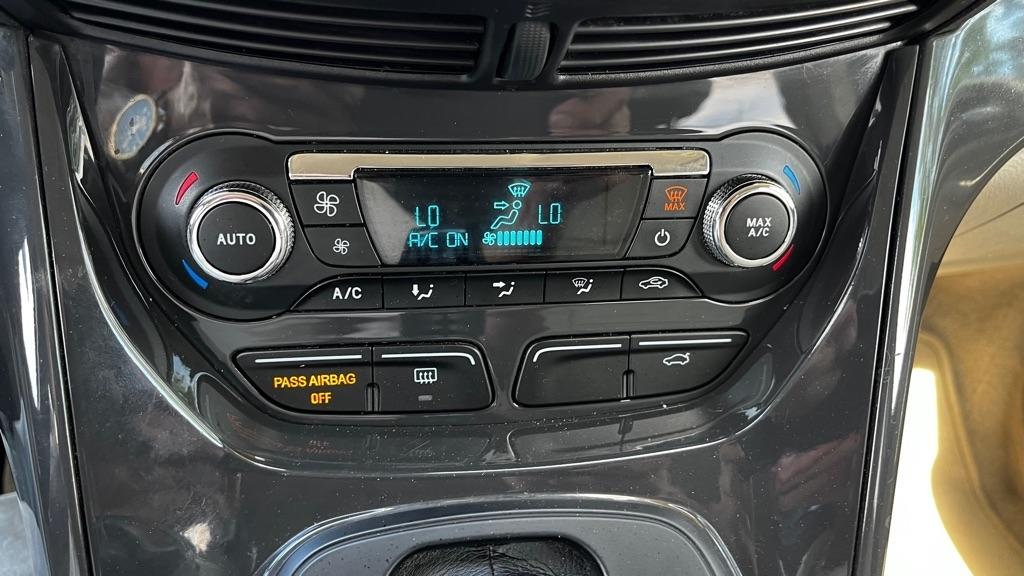 Ford Escape Titanium 4WD 2015