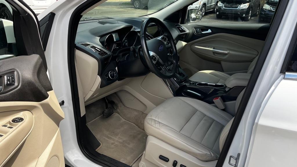 Ford Escape Titanium 4WD 2015