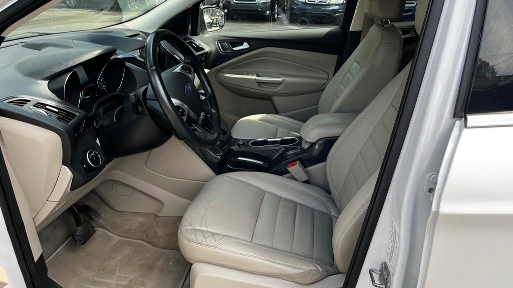 Ford Escape Titanium 4WD 2015