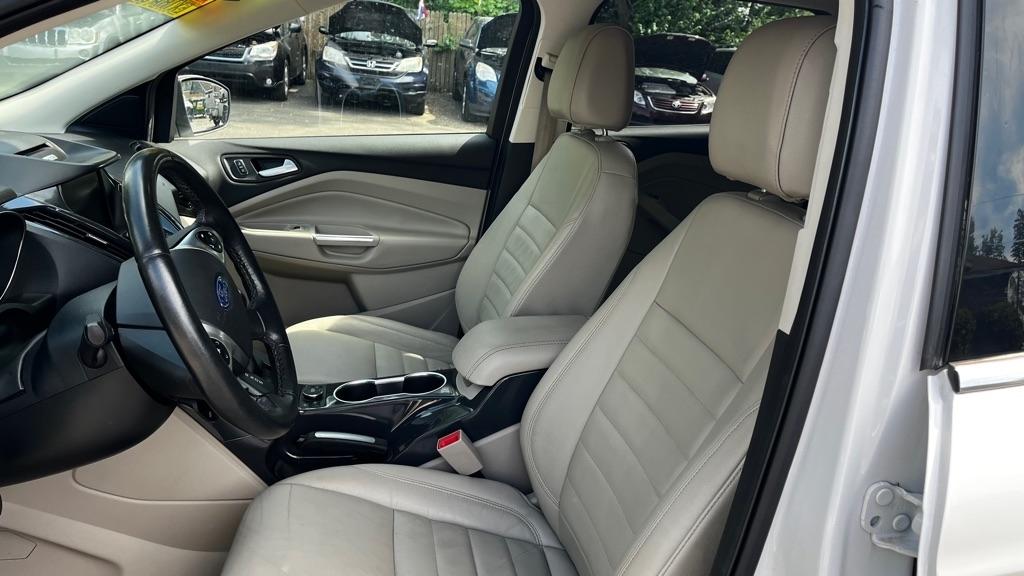 Ford Escape Titanium 4WD 2015