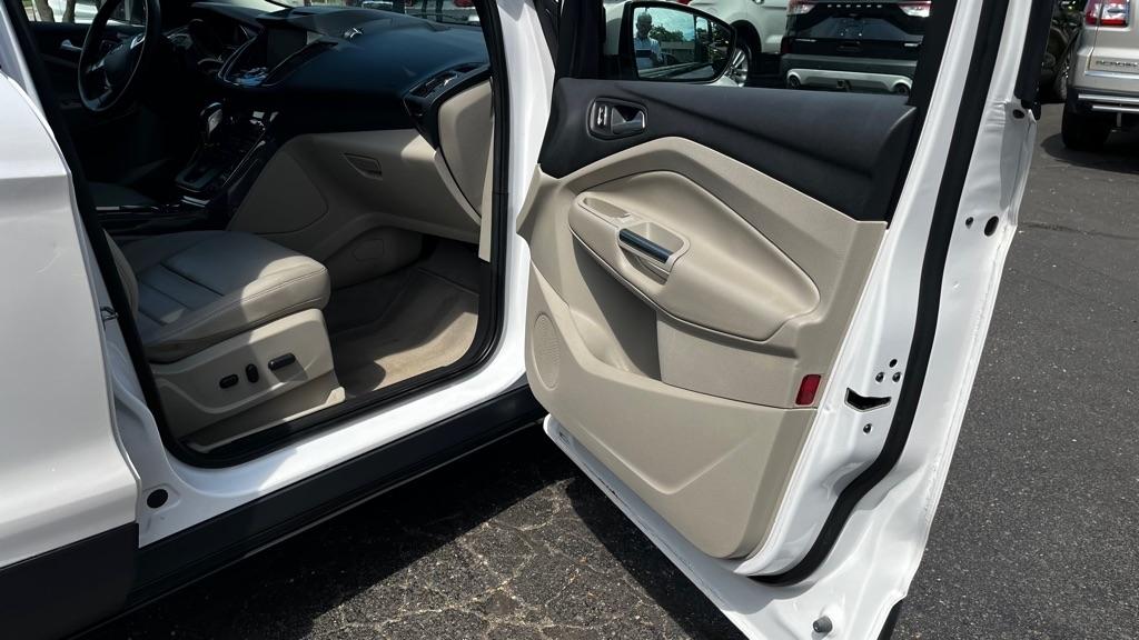 Ford Escape Titanium 4WD 2015