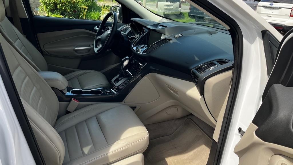 Ford Escape Titanium 4WD 2015