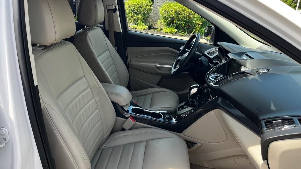 Ford Escape Titanium 4WD 2015