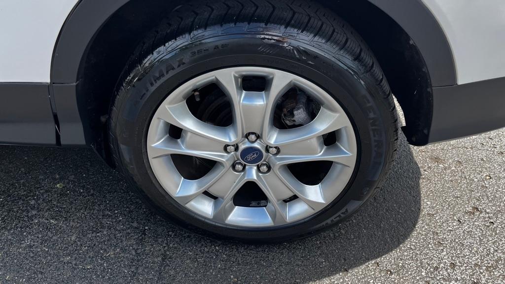 Ford Escape Titanium 4WD 2015