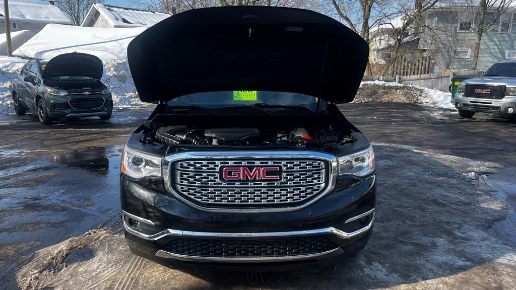 GMC Acadia Denali AWD 2017
