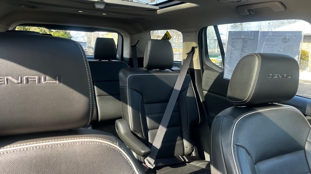 GMC Acadia Denali AWD 2017