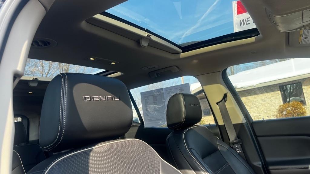 GMC Acadia Denali AWD 2017