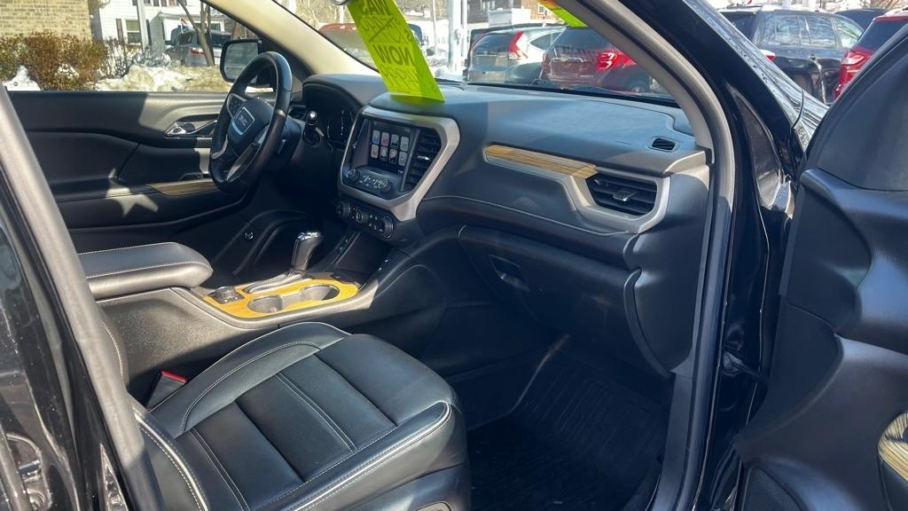 GMC Acadia Denali AWD 2017