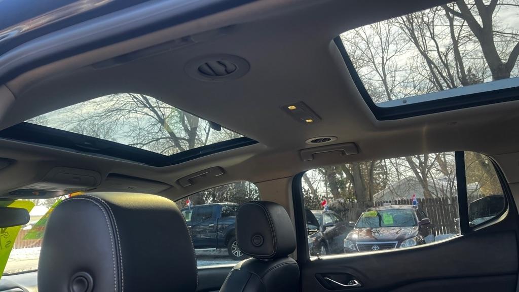 GMC Acadia Denali AWD 2017